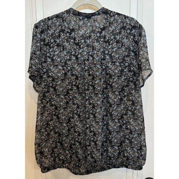 Torrid Size 1 Black Floral Sheer V-Neck Button-Up Top with Ruffle Front EUC Boho - Picture 7 of 8